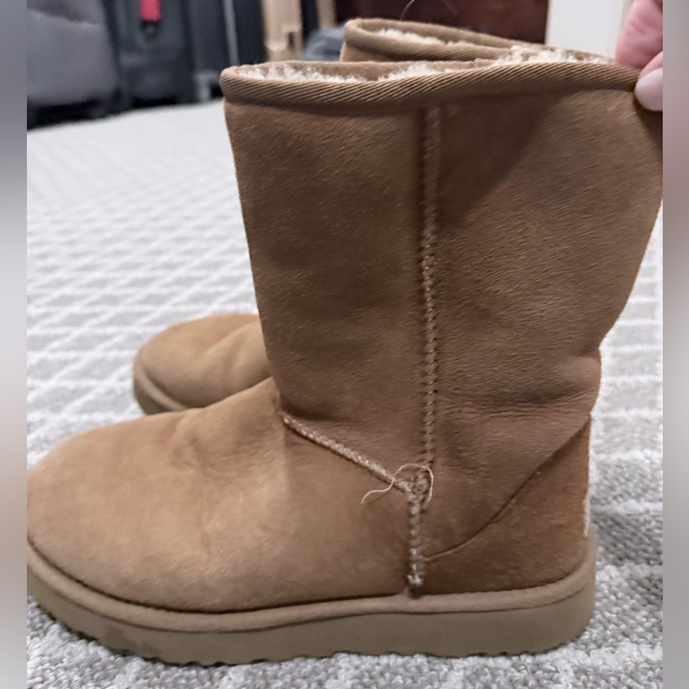 Women-Ugg Classic Short II